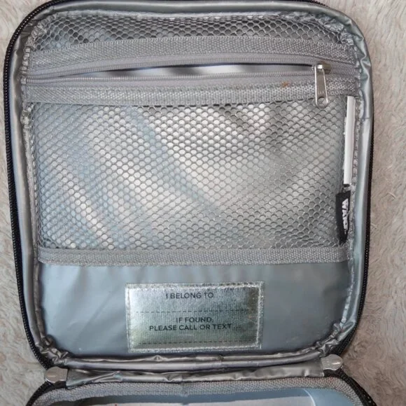 Pottery Barn Kids Mackenzie Star Wars™ Comics Glow-in-the-Dark Classic Lunch Box - Picture 5 of 5